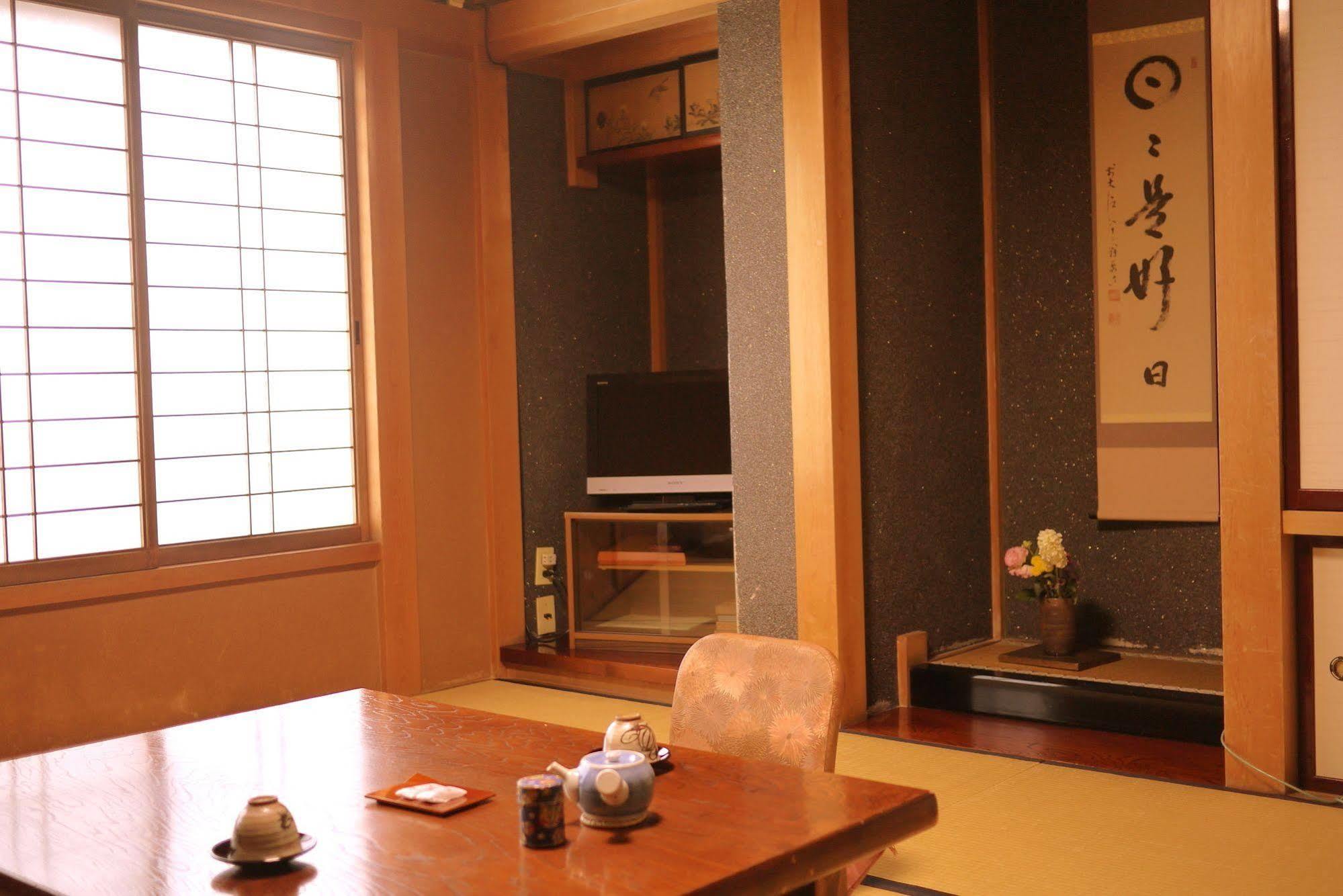 Ryokan Kaminaka Takayama  Extérieur photo