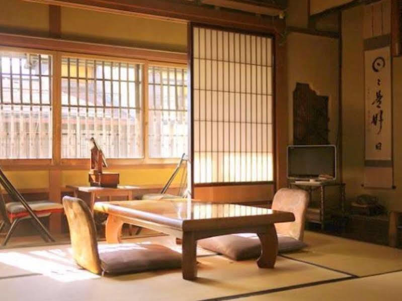 Ryokan Kaminaka Takayama  Extérieur photo